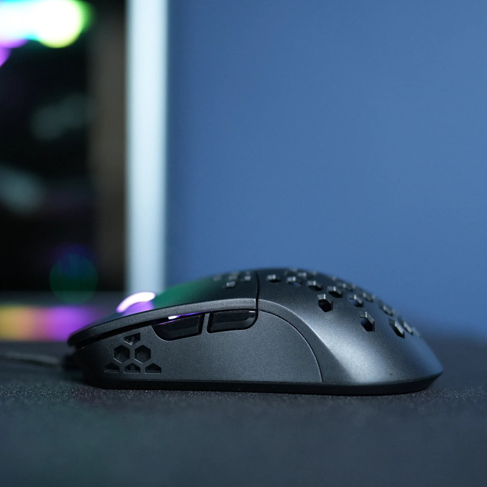 BALIOS Ultralight Wired Gaming Mouse - Image 3