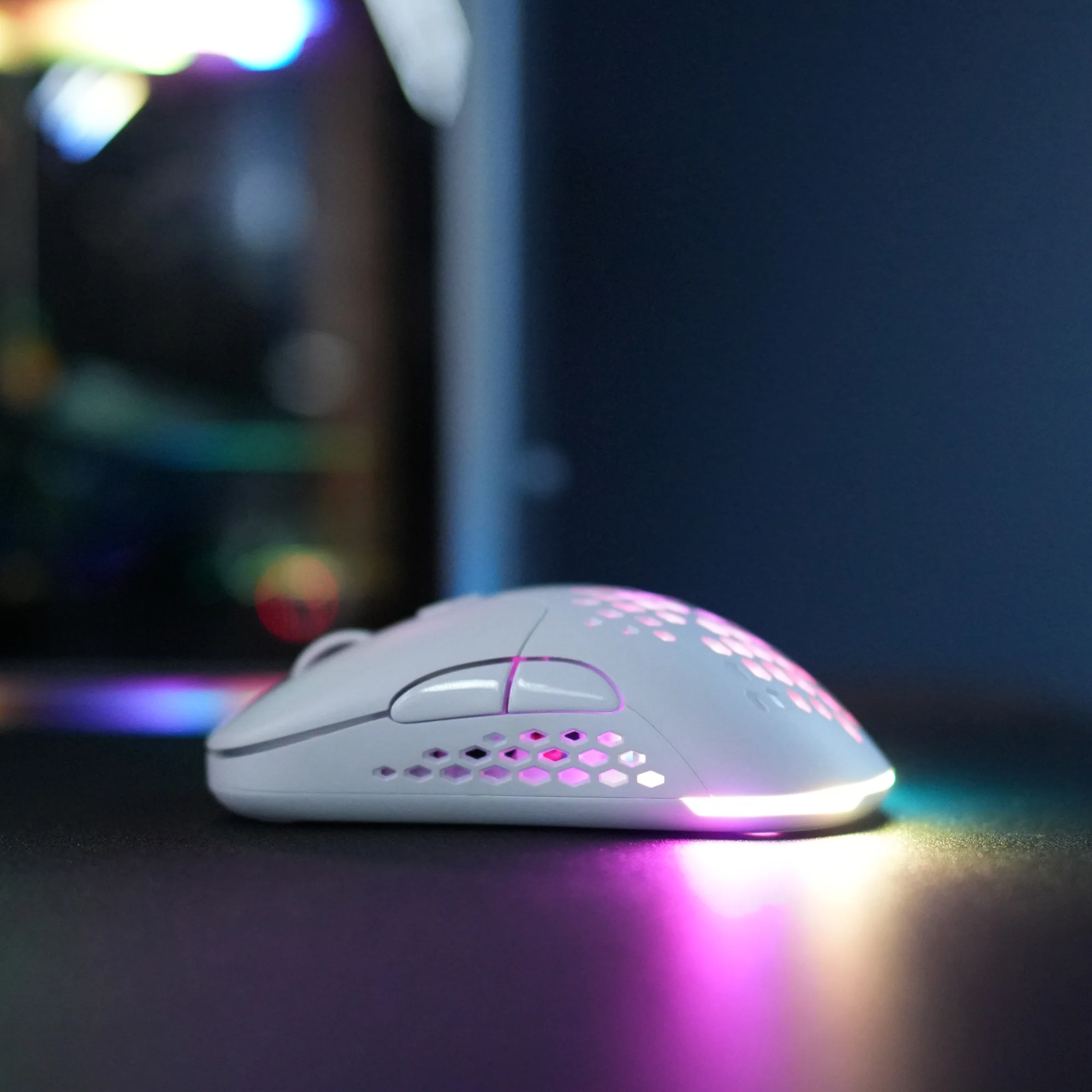 TROJAN Customisable TRI-Mode Gaming Mouse - Image 5