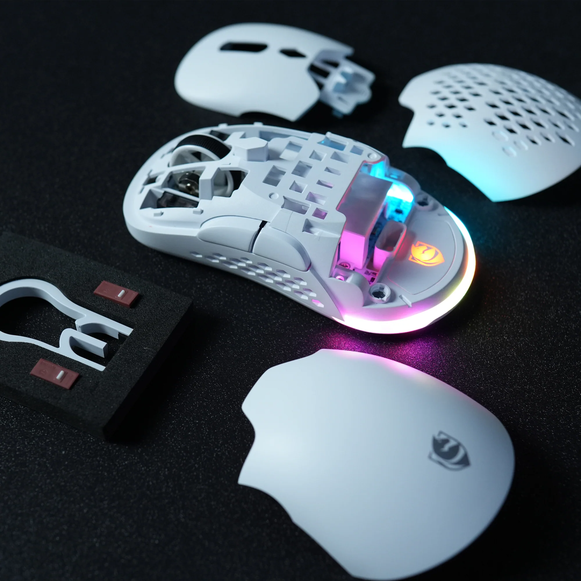 TROJAN Customisable TRI-Mode Gaming Mouse - Image 9